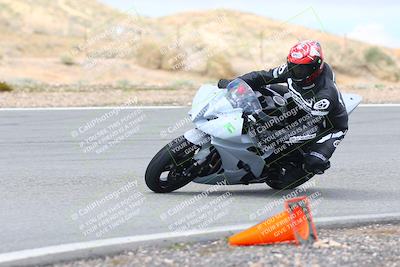 media/Mar-04-2023-TrackXperience (Sat) [[f3a86947c9]]/Group 1/Session 4 turn 2/